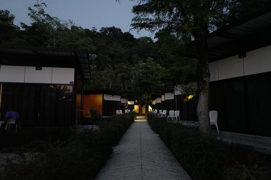 Nature Beach Resort Koh Chang Exterior photo